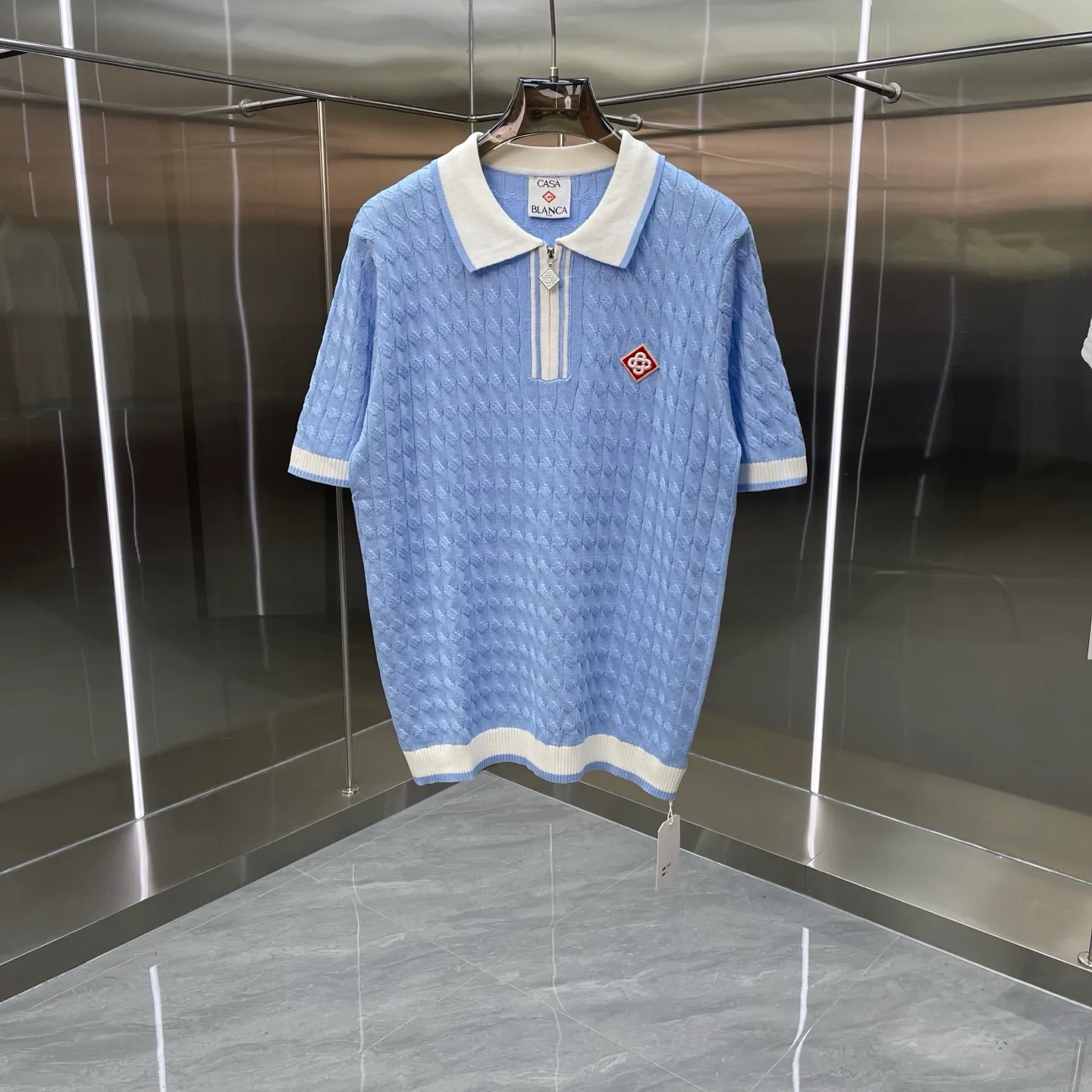 New Arrival Casablanca Casablanca POLOClassic Series is made of high-definition fabrics that will not shrink or fade. Comfortable to the touch, cool and breathable, the texture is super strong and a must-have for fashionable men and women. Exclusively available in In Stock! Size: M L XL XXL